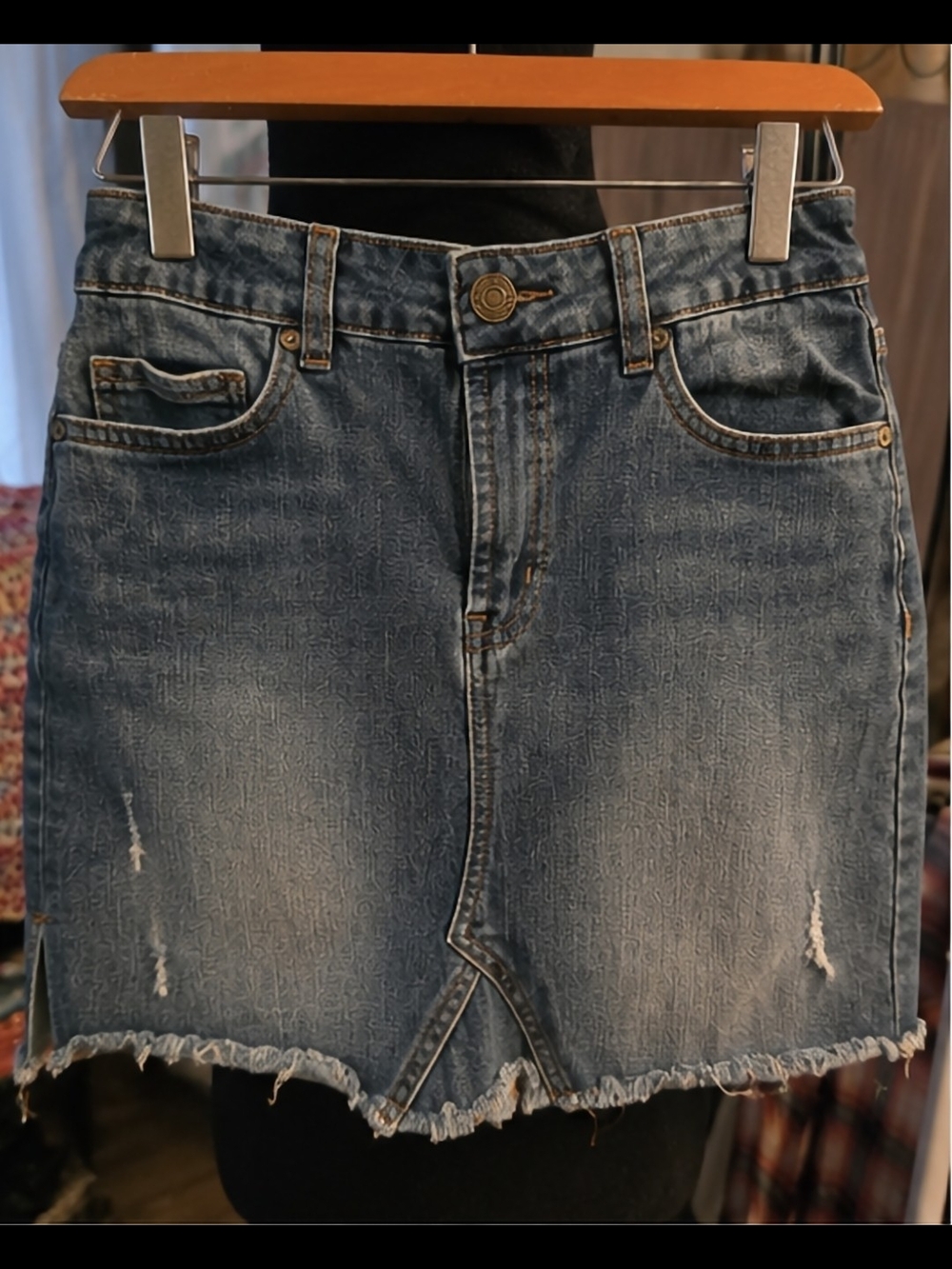 Denim Mini Skirt - Blue - Casual Frayed Hem